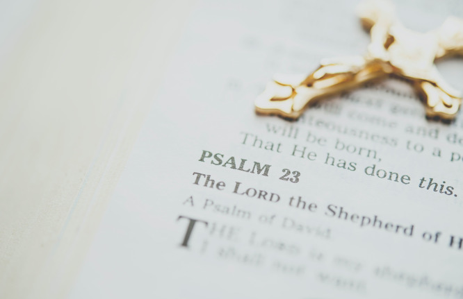 Bible open at Psalm 23